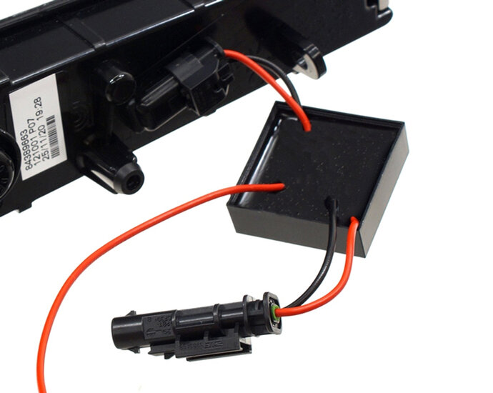 VOLVO FH5 - ADAPTER FOR POSITION LAMP IN INDICATOR IN THE DOORS